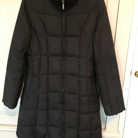 Like new, Michael Kors knee length fitted puffer coat. Size small. . - Picture 1 of 7